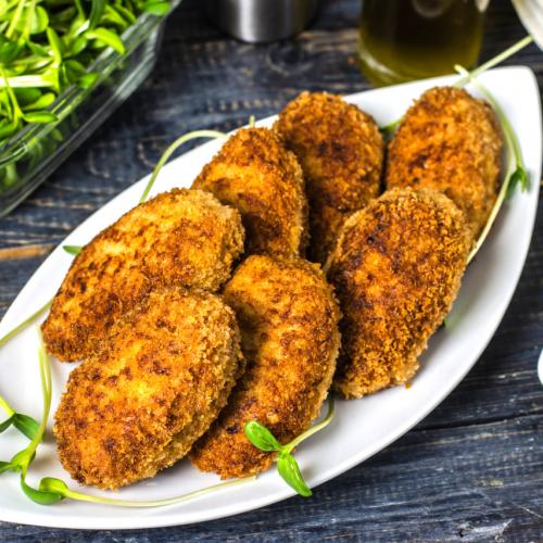 Курячі котлети з сирною начинкою